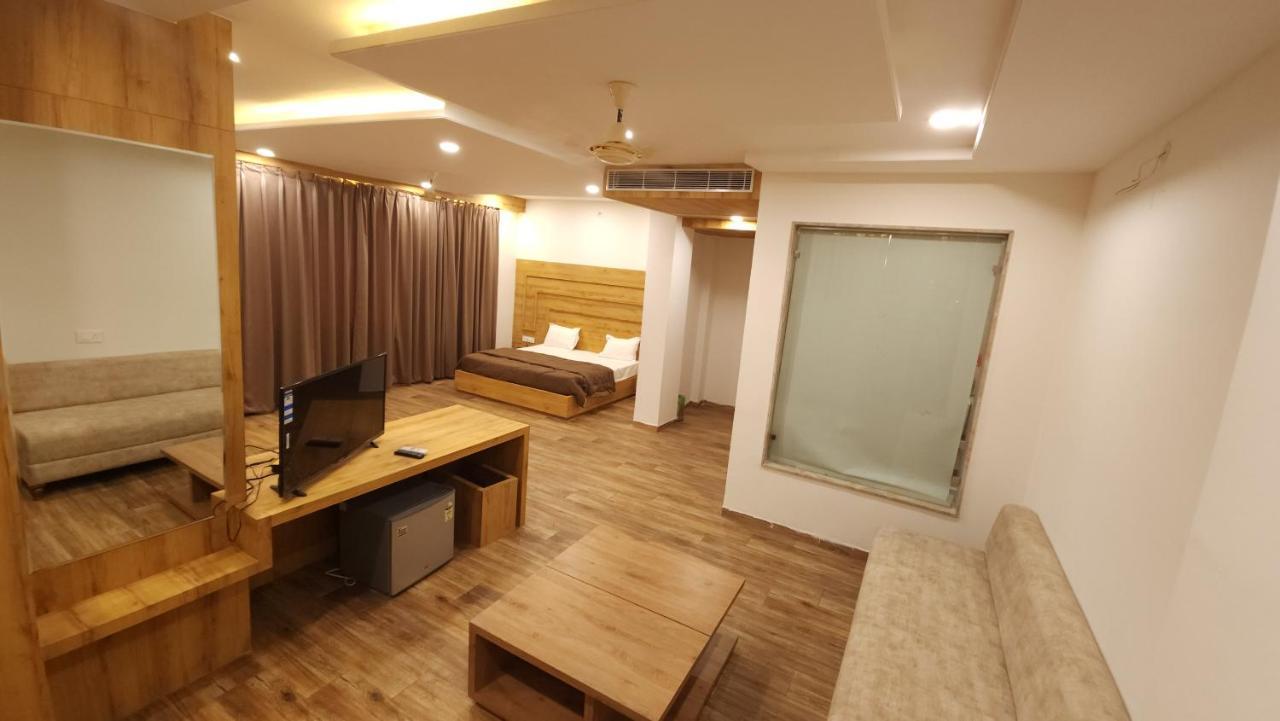 Aanandam Greens Otel Sehore Dış mekan fotoğraf